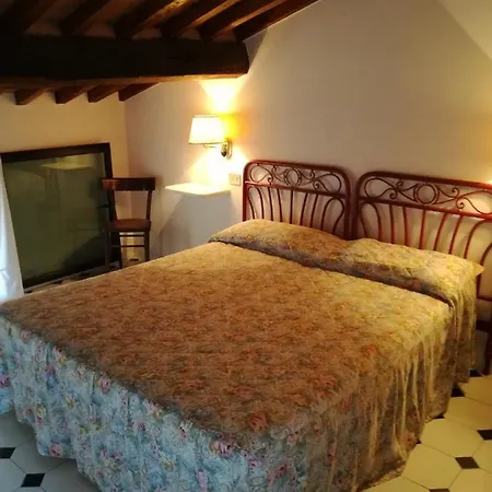 Mansarda Con Solarium Panoramico Su Centro Storico Di Vicino Alle Famose Terme Della Val D'orcia Lägenhet